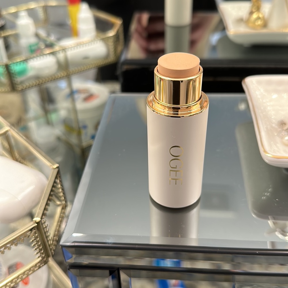 OGEE sculpted complexion stick